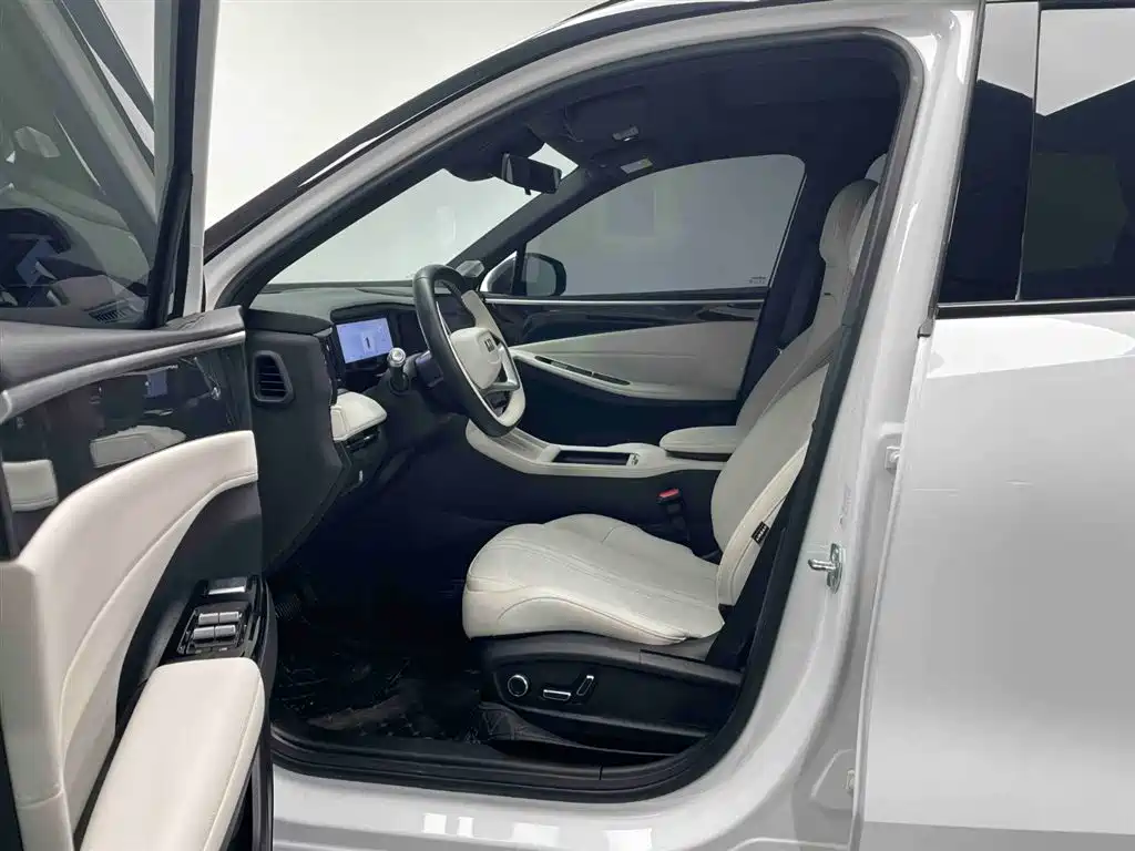 GEELY GALAXY GALAXY L7