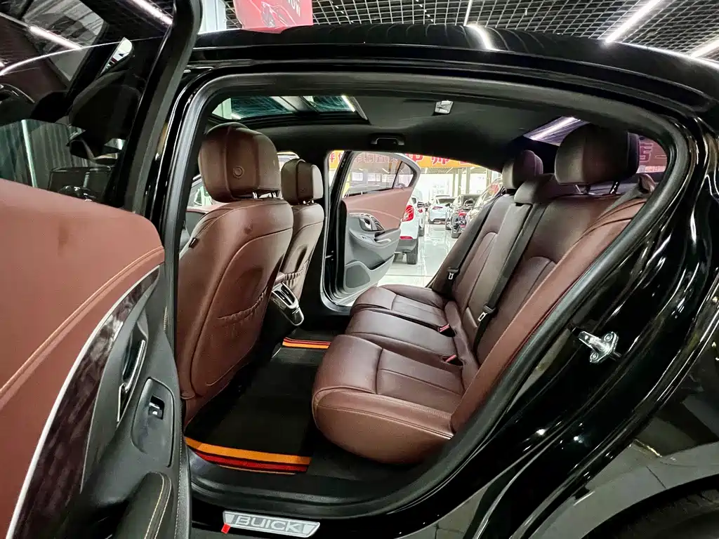 Buick LaCrosse — миниатюра 13