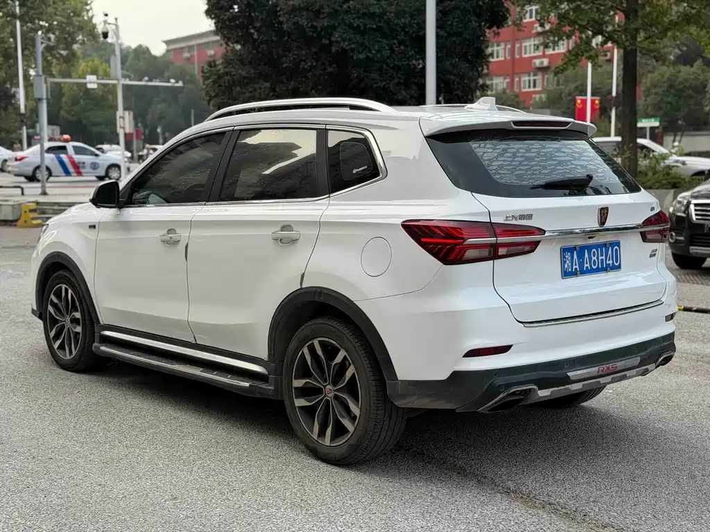 Roewe RX5 — миниатюра 6