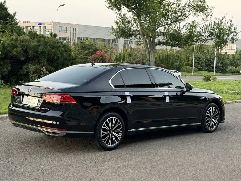 Volkswagen Phideon — миниатюра 4