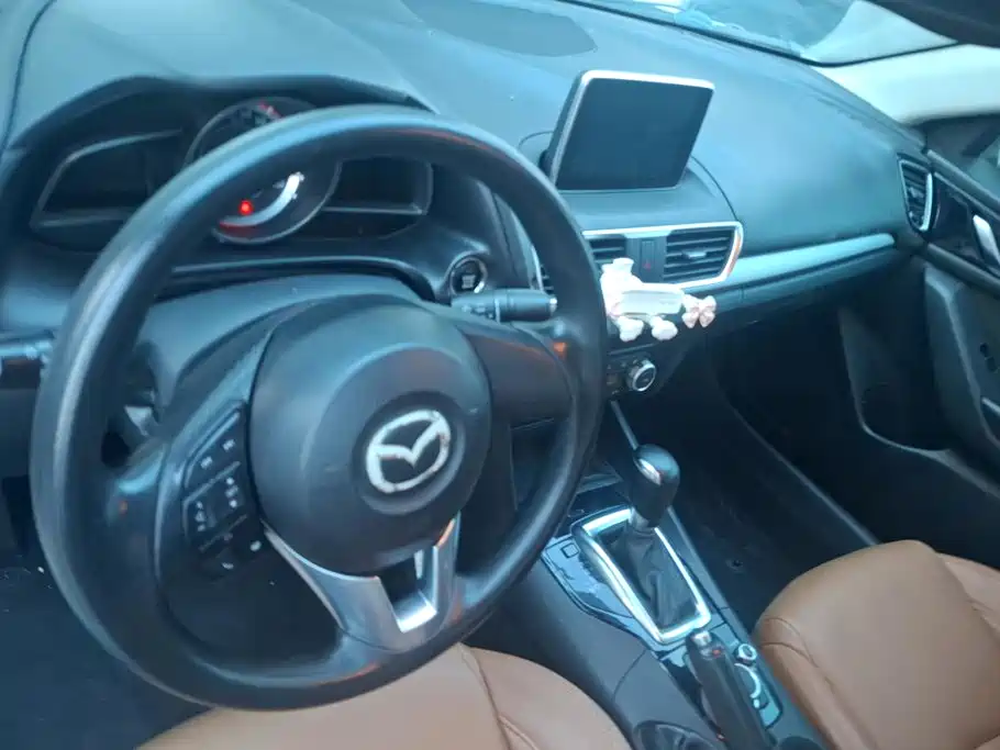 Mazda 3 Axela — миниатюра 12