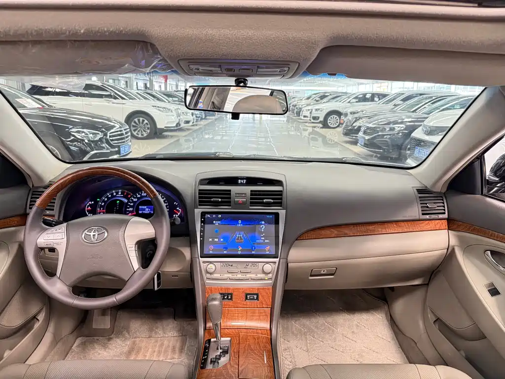 Toyota Camry 2010 200G Luxury
