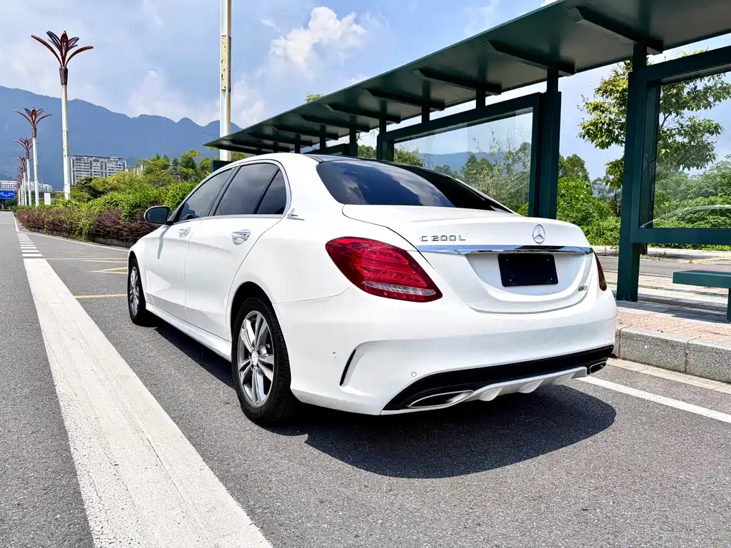 Mercedes-Benz C-Class — миниатюра 10