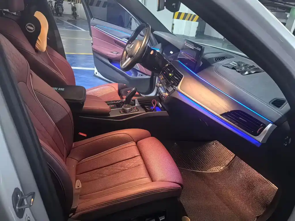 BMW 5 Series — миниатюра 5