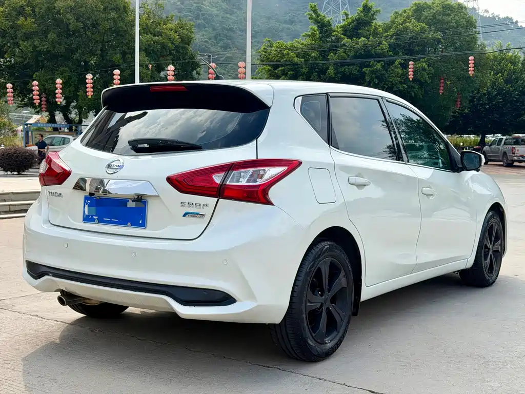 Nissan Tiida — миниатюра 6
