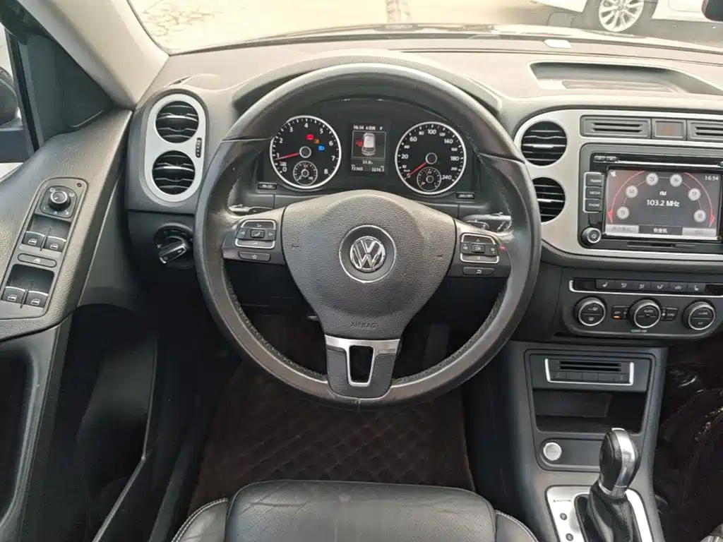 Volkswagen Tiguan — миниатюра 11
