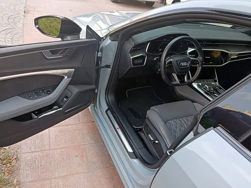 Audi A7L — миниатюра 16
