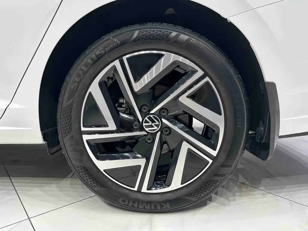 Volkswagen Sagitar — миниатюра 21