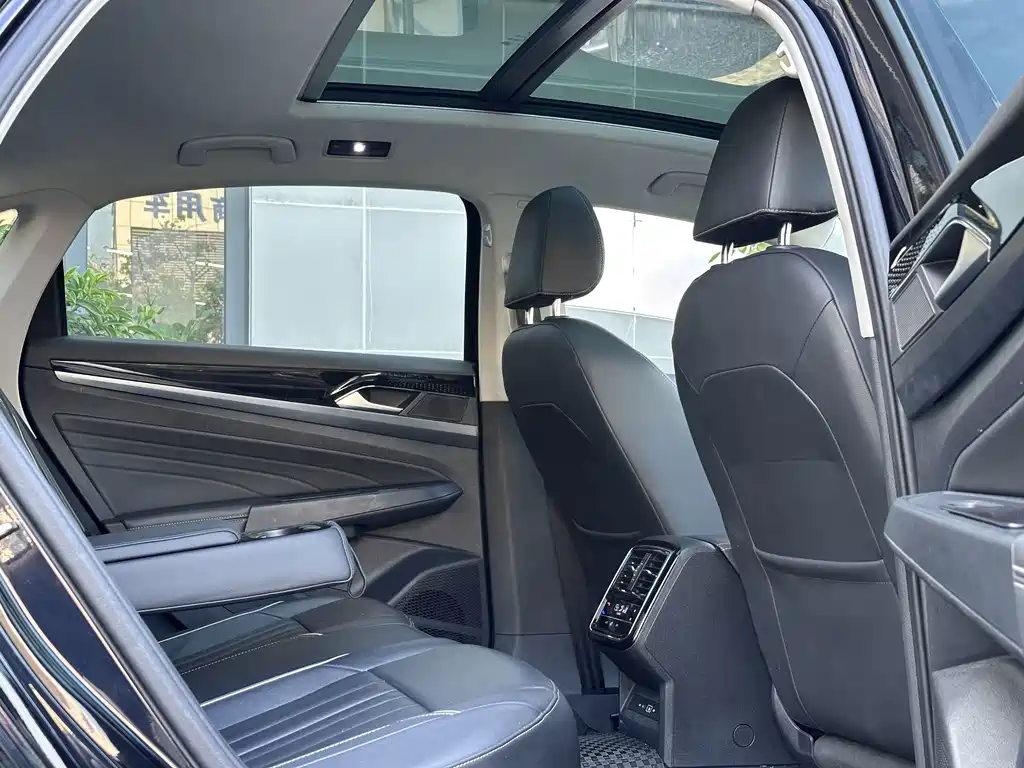 Volkswagen Passat — миниатюра 4