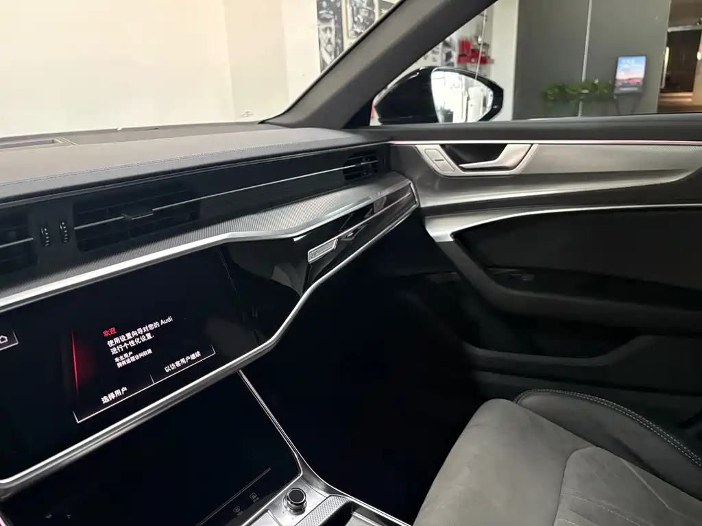Audi A6L — миниатюра 11