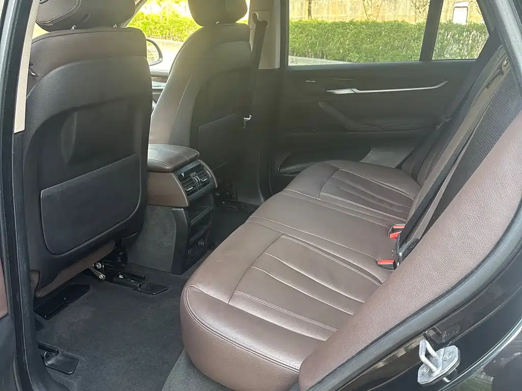 BMW X5 (Import) — миниатюра 16