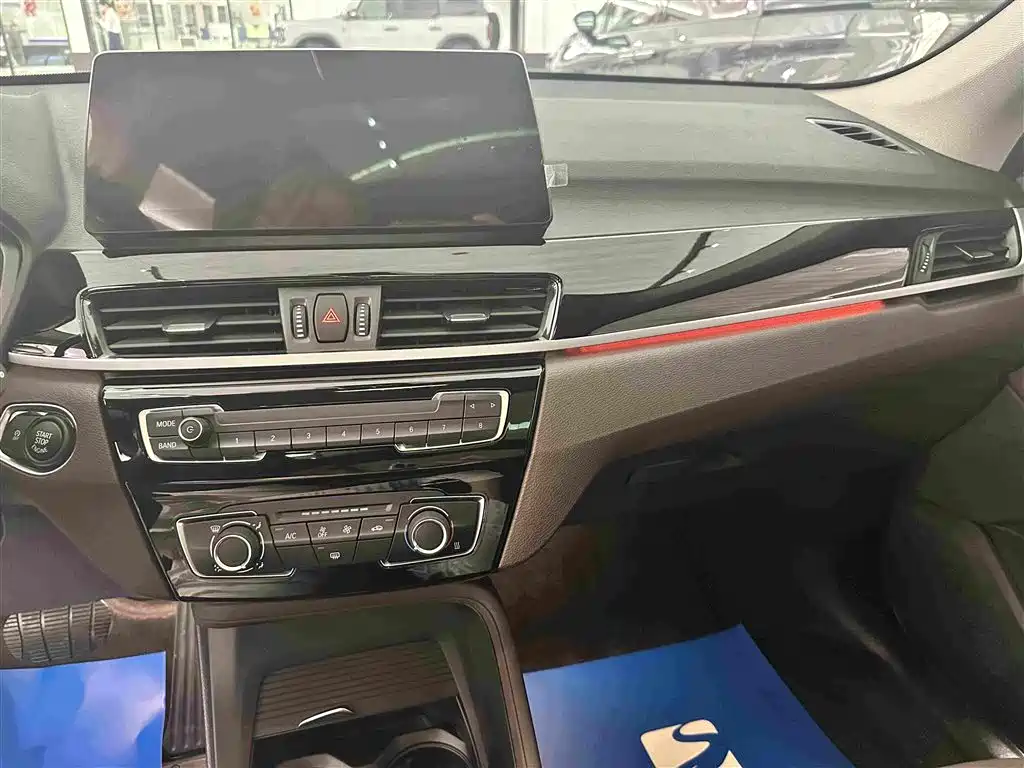 BMW X1 — миниатюра 9