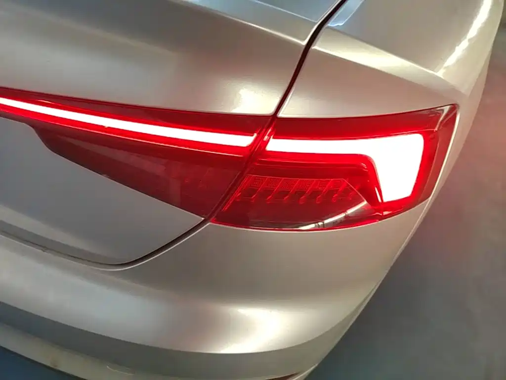 Audi A5 (Import) — миниатюра 8