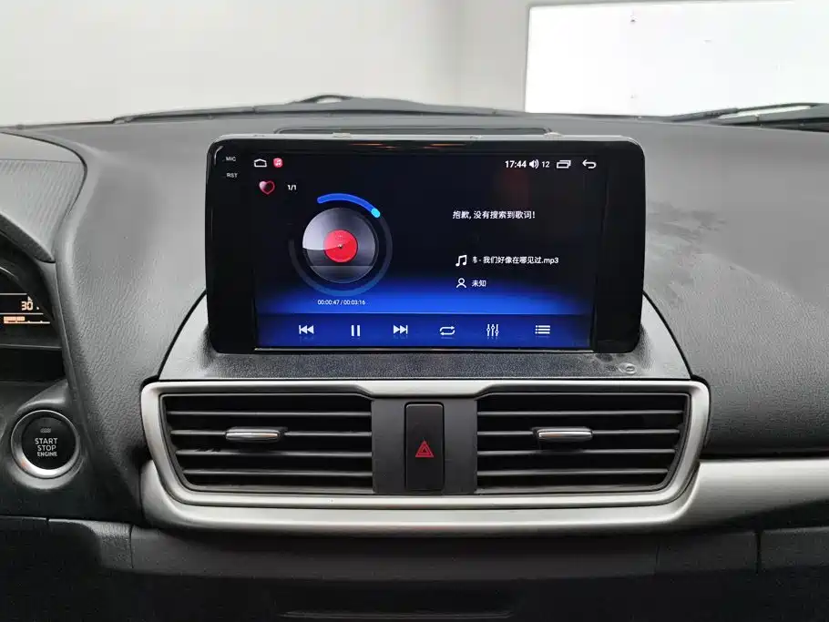Mazda 3 Axela — миниатюра 13