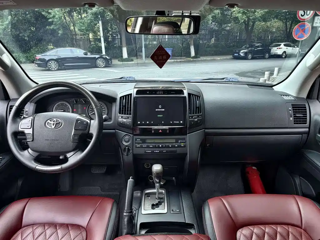 Toyota Land Cruiser 2015 4.0L V6