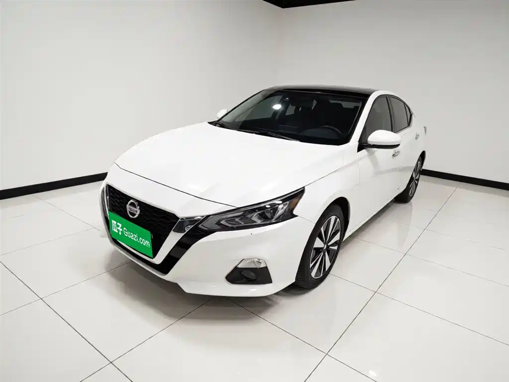Nissan Teana 2023