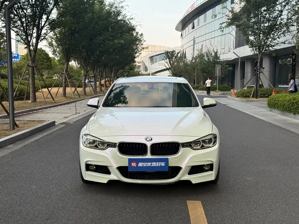 BMW 3 Series — миниатюра 2