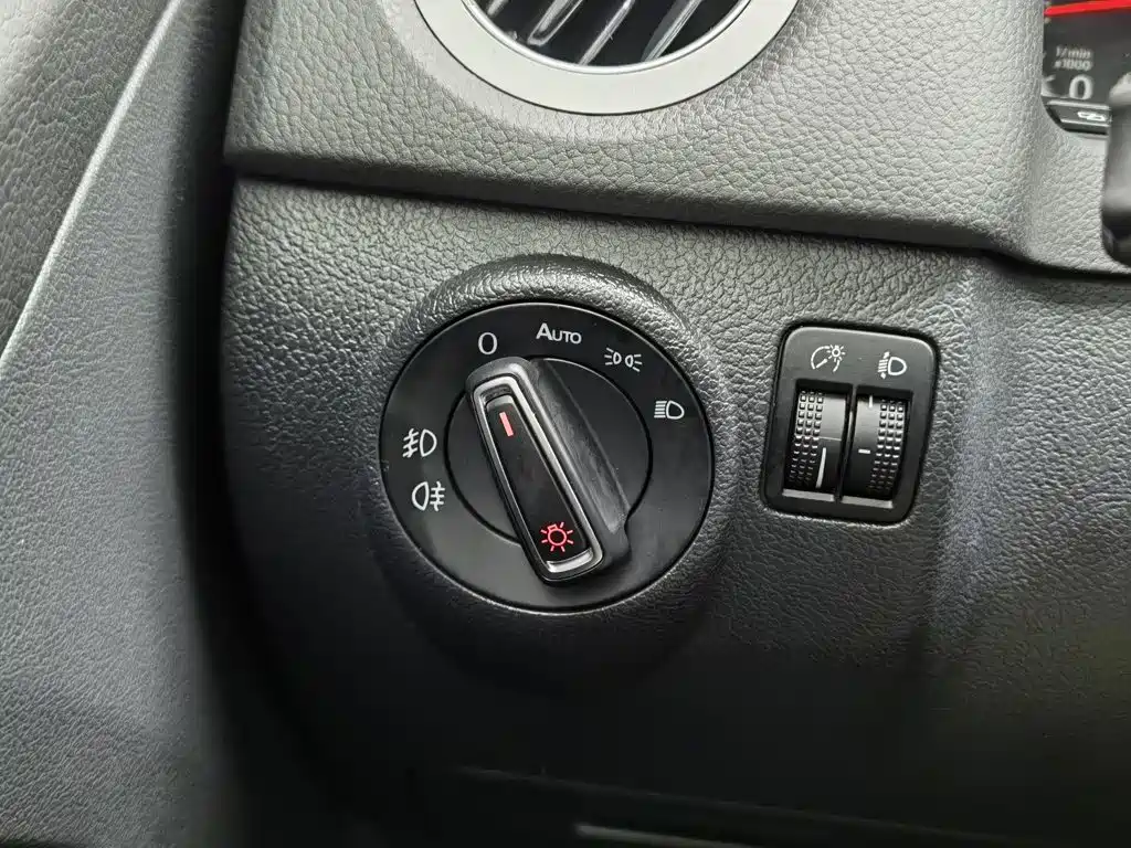Volkswagen Tiguan — миниатюра 21
