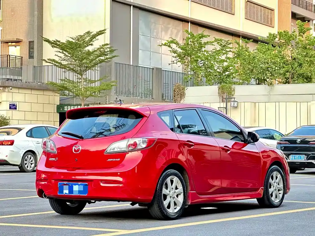Mazda 3 (Import) — миниатюра 6