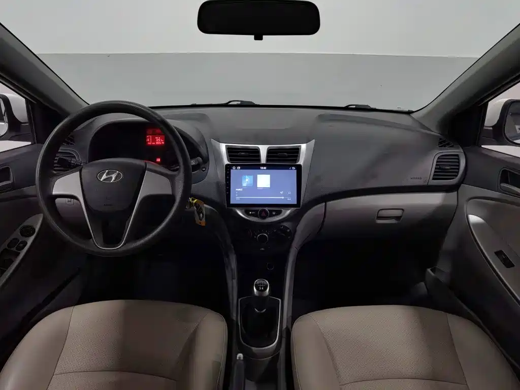 Hyundai Verna — миниатюра 5