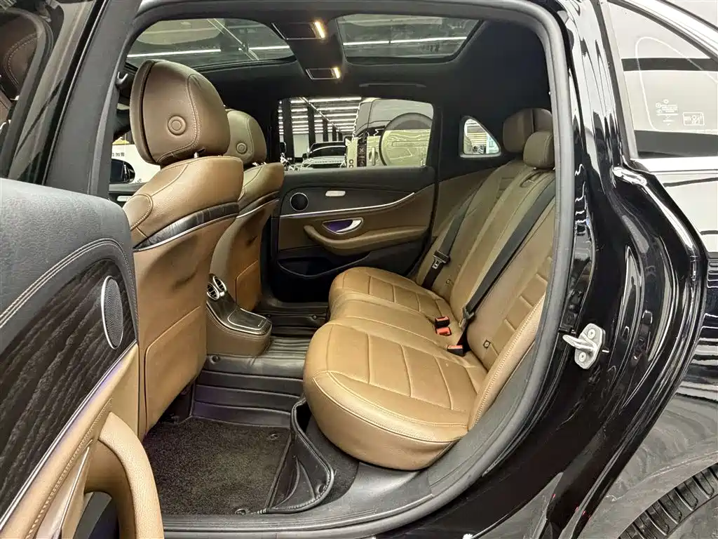 Mercedes-Benz E-Class New Energy — миниатюра 8