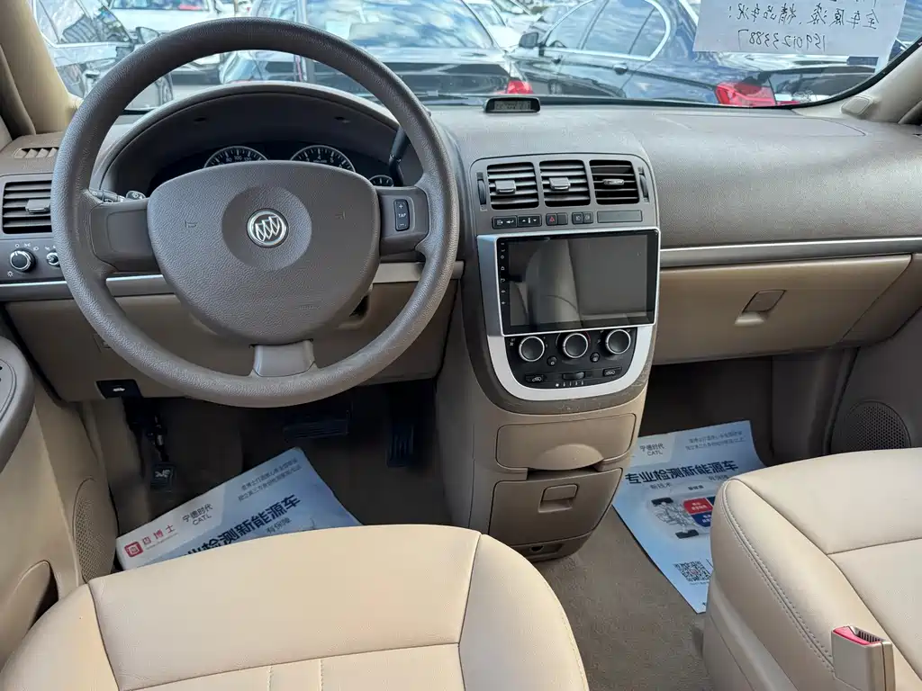 Buick GL8 — миниатюра 7