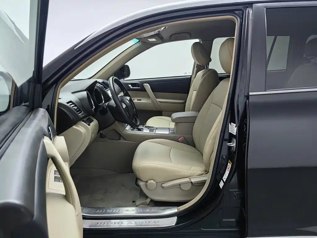 Toyota Highlander — миниатюра 10
