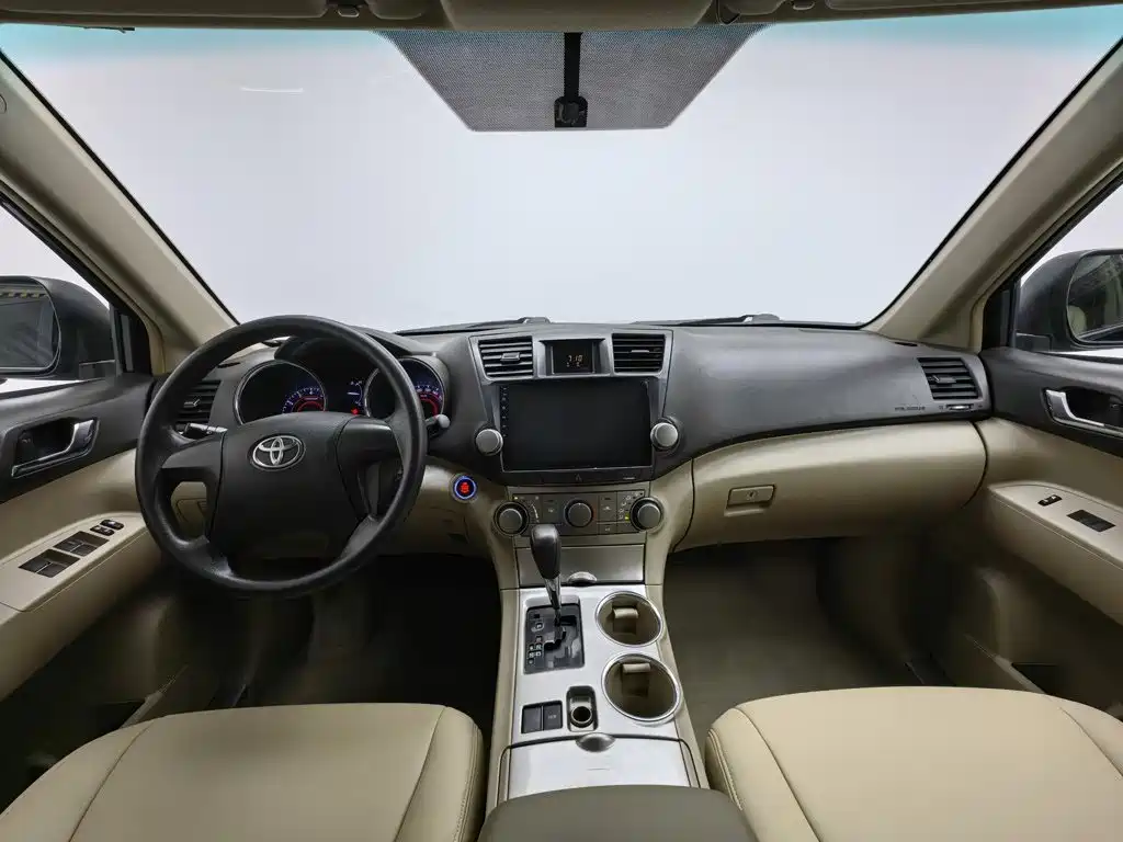 Toyota Highlander — миниатюра 5
