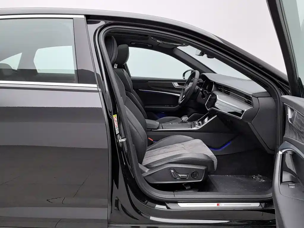 Audi A6L — миниатюра 23