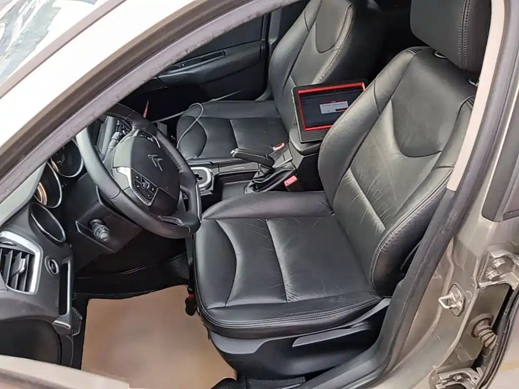 Citroen C4L — миниатюра 15