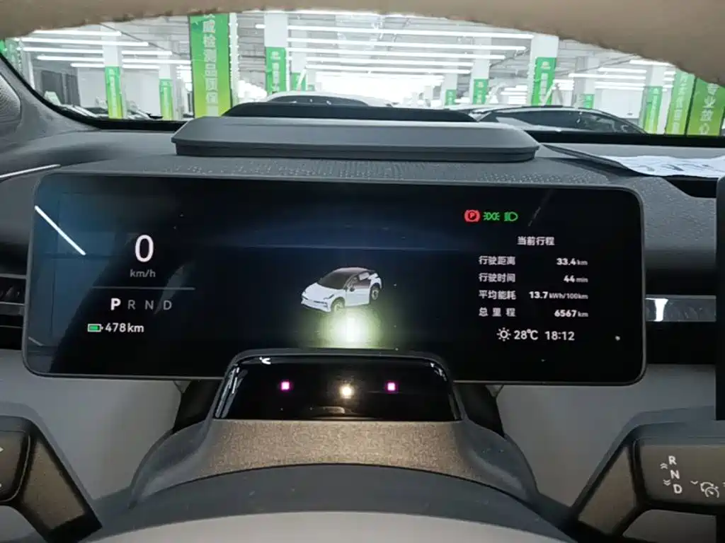 Zeekr X 2025 мест