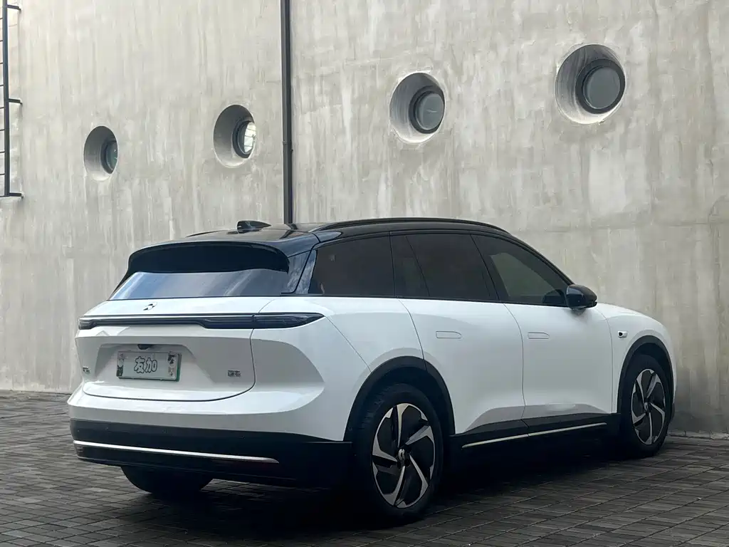 NIO ES6 — миниатюра 4