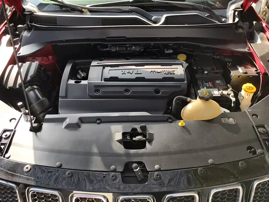 Jeep Compass — миниатюра 10