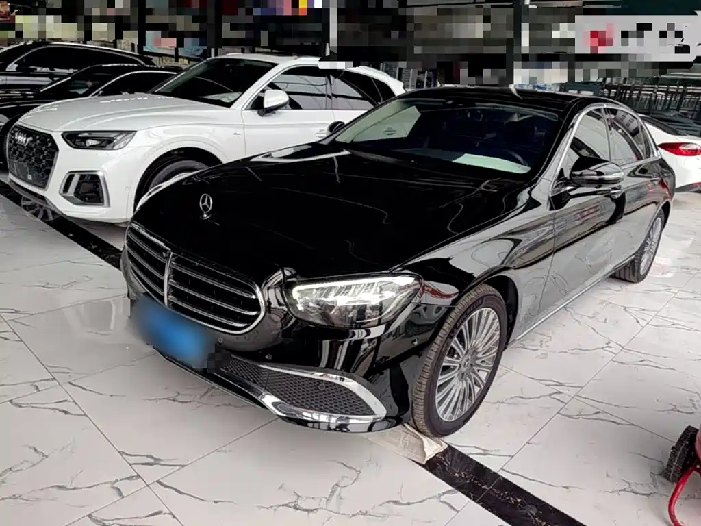 Mercedes-Benz E-Class — миниатюра 2