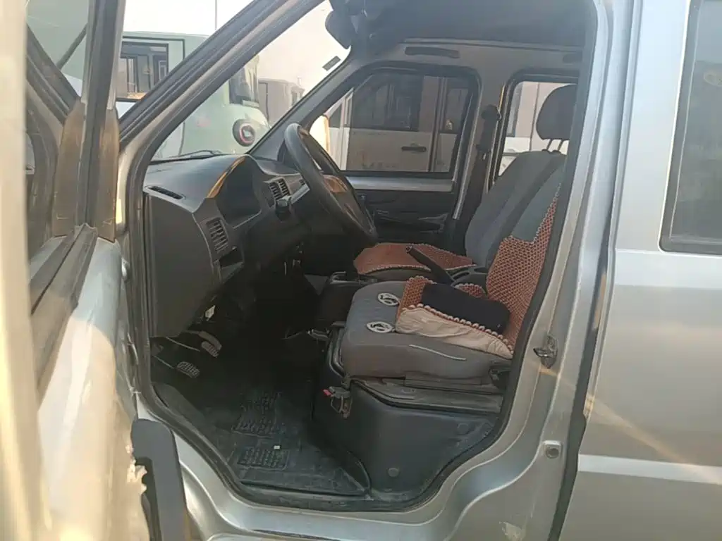 Wuling Rongguang Mini Truck — миниатюра 15
