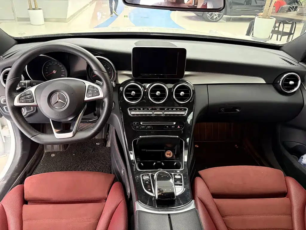 Mercedes-Benz C-Class — миниатюра 9