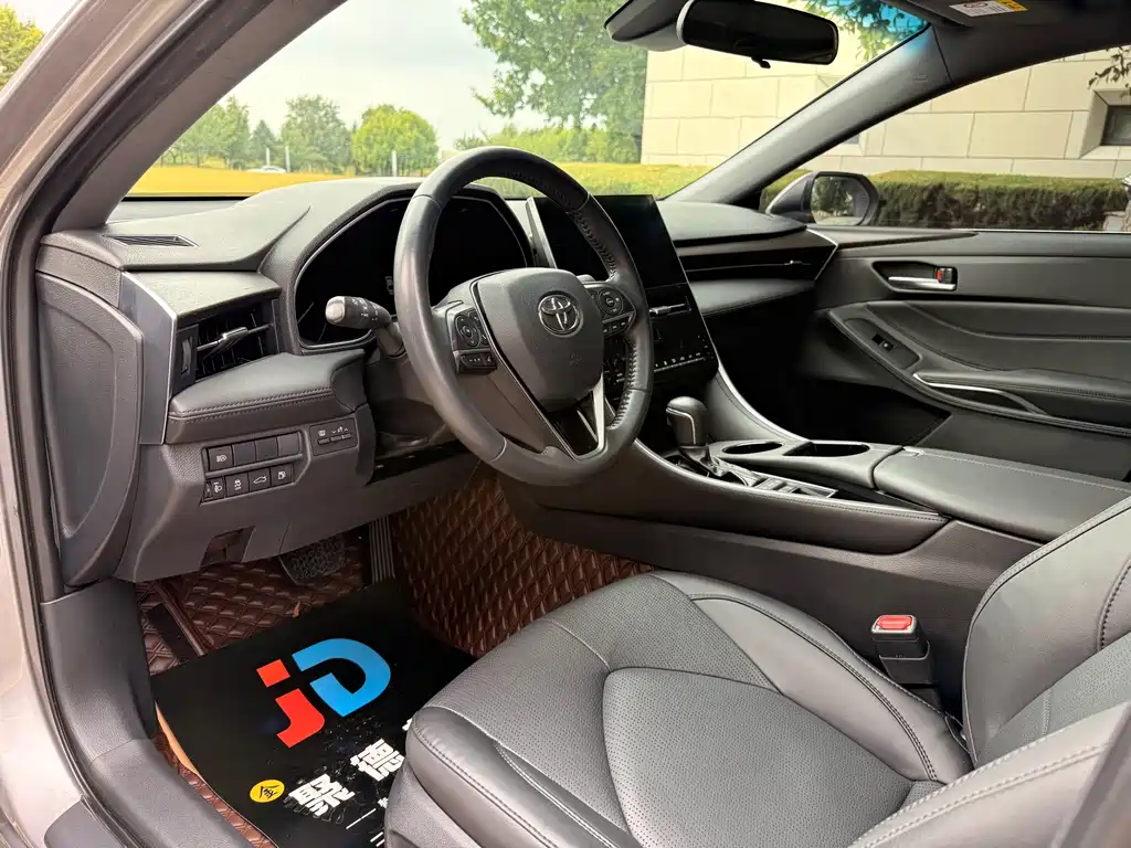Toyota Avalon — миниатюра 12