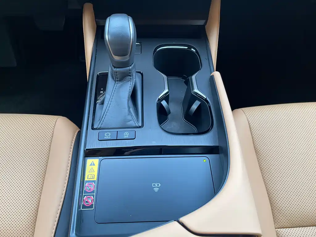 Lexus ES 2025 200 Premium