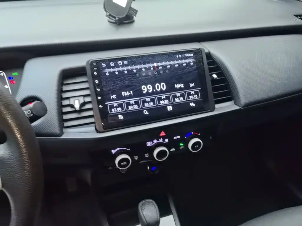 Honda Fit — миниатюра 13