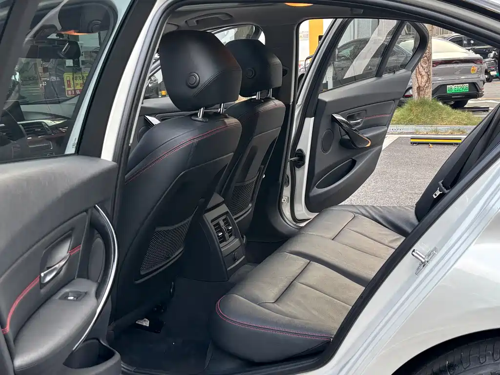 BMW 3 Series (Import) — миниатюра 10