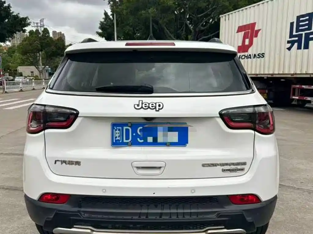 Jeep Compass — миниатюра 4
