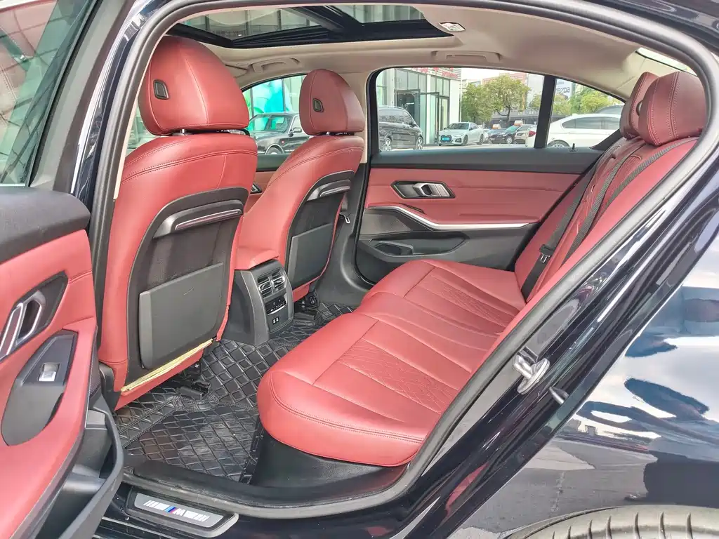 BMW 3 Series — миниатюра 17