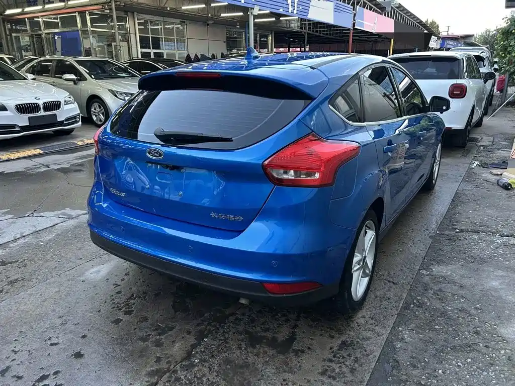 Ford Focus — миниатюра 3