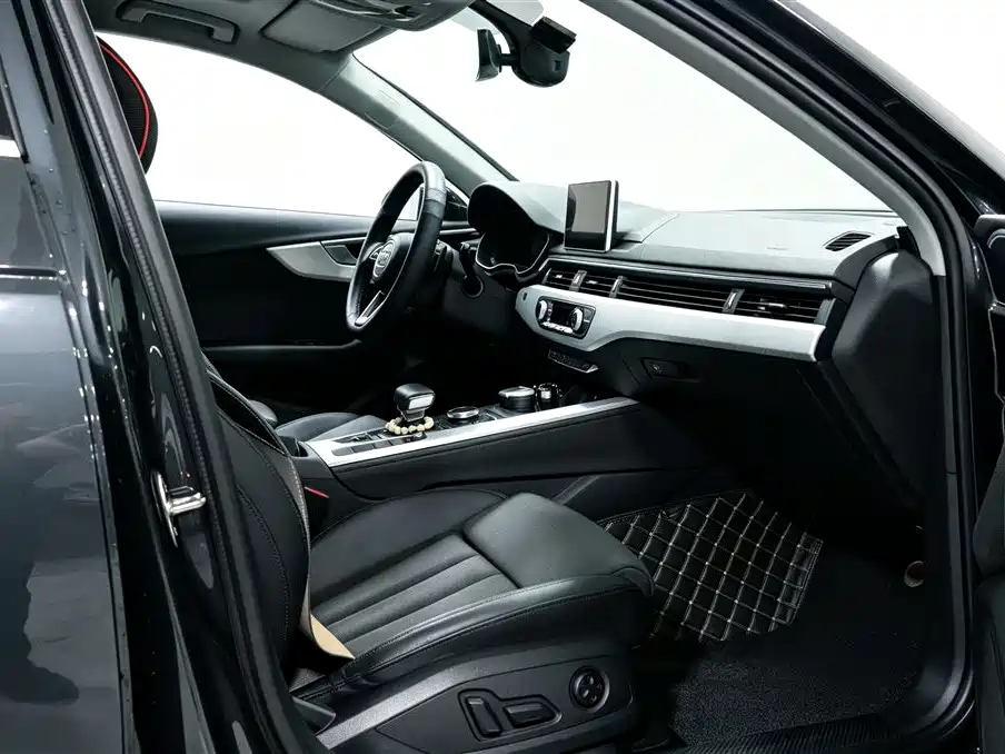 Audi A4 (Import) — миниатюра 7