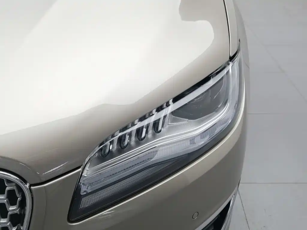 Lincoln MKZ — миниатюра 7