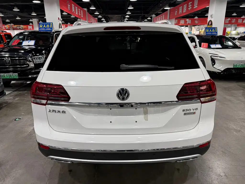 Volkswagen Teramont — миниатюра 7