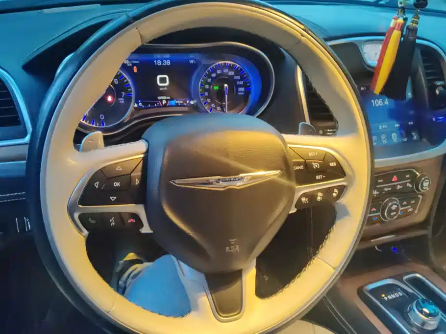 Chrysler 300C — миниатюра 15
