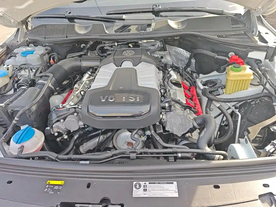 Volkswagen Touareg — миниатюра 10