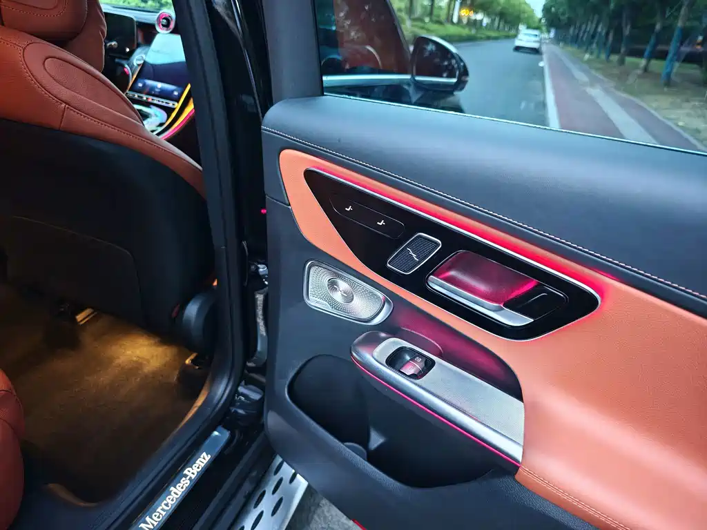 Mercedes-Benz GLC — миниатюра 17