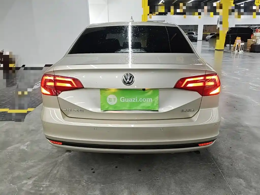 Volkswagen Bora — миниатюра 6